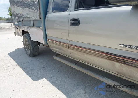 2001 Chevrolet Silverado 2500Hd Ls из США, поврежденный, VIN 1GCHC29U21E174149